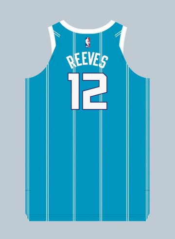 球衣记者：安东尼奥-里夫斯在黄蜂穿12号球衣 队史上一位是奥科吉